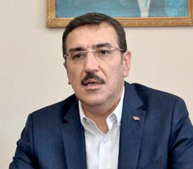 Hallerde artık balık, tavuk ve et de satılacak