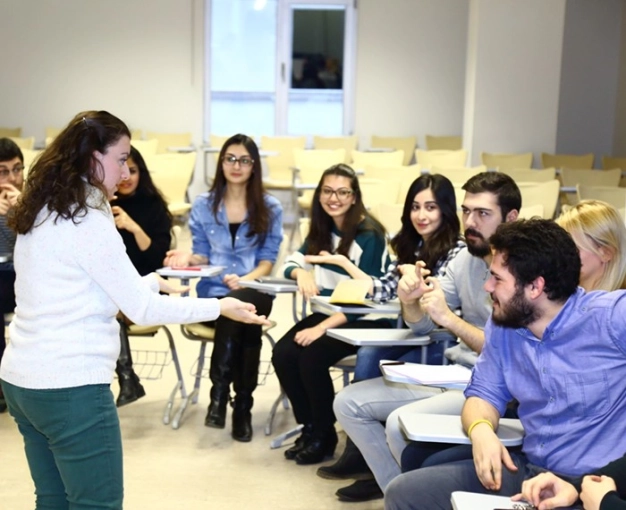 Üniversiteliler için kariyer köprüsü