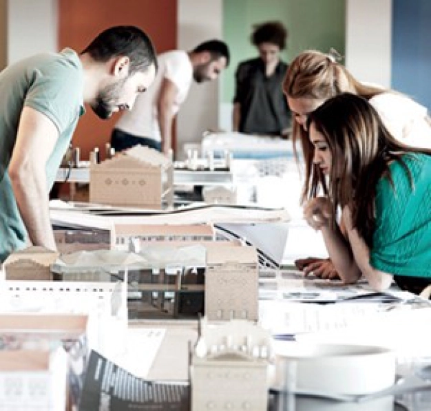 Eğitimde yeniliklerle 17. yıl gururu