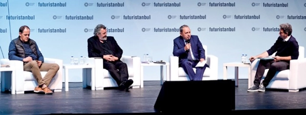 Gelecek, beklemekle gelmez