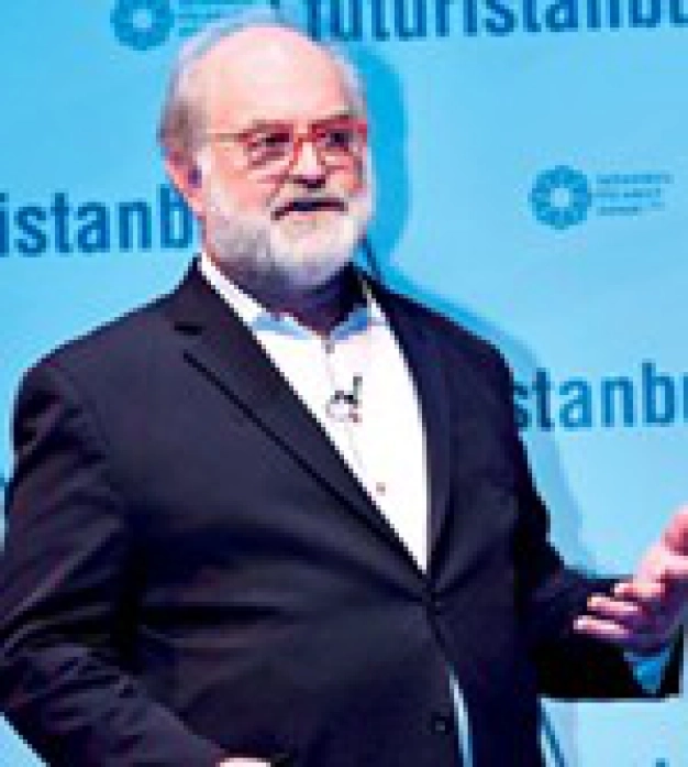 Gelecek, beklemekle gelmez