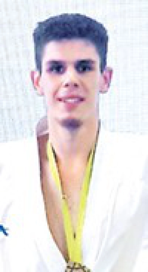 Sezon şampiyonluklarla başladı