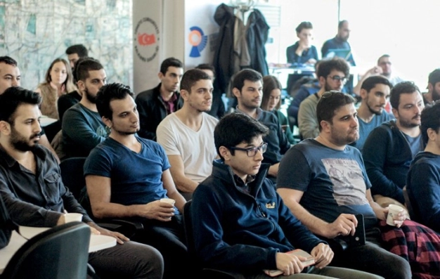 Yapay zeka, yıkıcı bir inovasyona dönüşür mü?