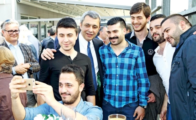 Sosyal hayatında da öncüydü