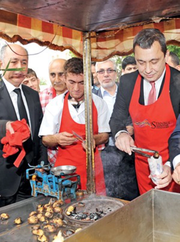 Sosyal hayatında da öncüydü