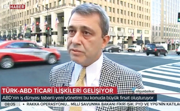 Sosyal hayatında da öncüydü