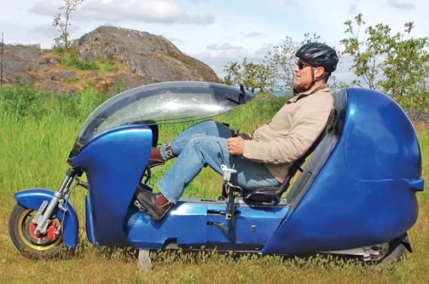 Pedal çevirerek icat çıkardı