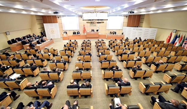 Hizmet bayrağını ileriye taşıyacağız