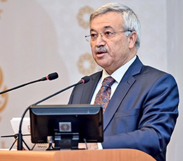 Hizmet bayrağını ileriye taşıyacağız