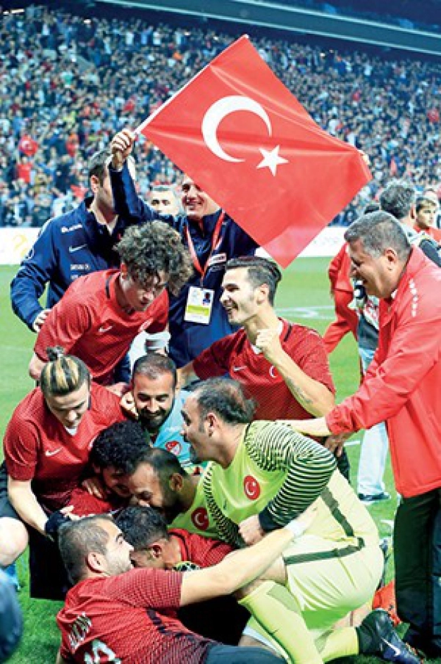 Dinamik Türkiye küresel riskleri takmadı