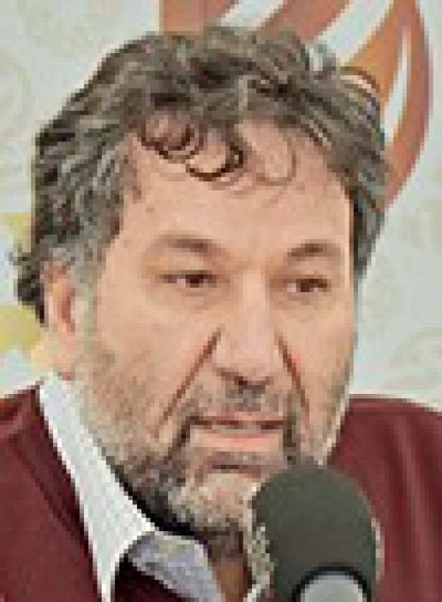 Bayrağı hep birlikte daha ileri taşıyacağız