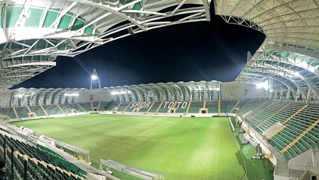 Stadyumda koltuktan yemek siparişi