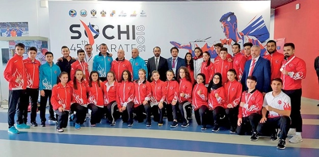 Karateciler Soçi’den 18 madalya ile döndü