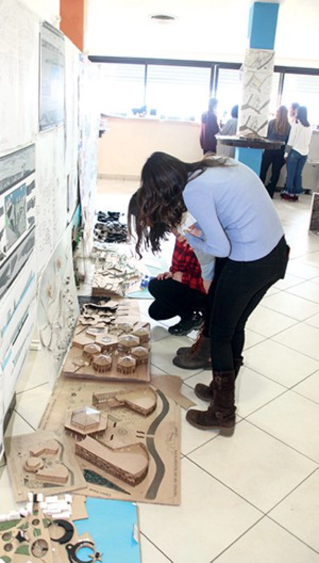 Hem seyirlik hem uygulanabilir