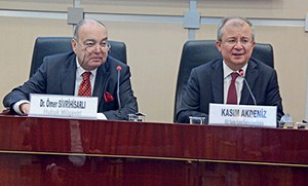 Çekin arka yüzündeki sahte imzaya dikkat