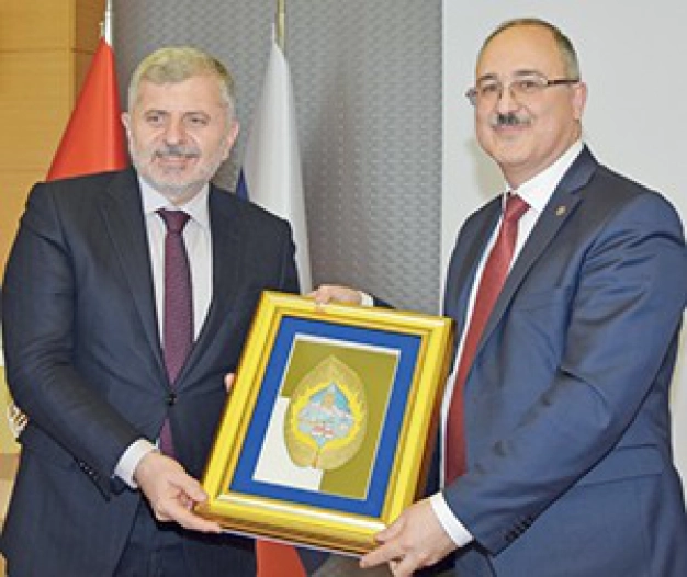 Moskova’dan ‘kompakt’ yatırım teklifi