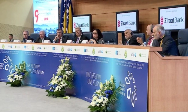 ‘Uyum sürecinde AB’den adil karşılık bekliyoruz’