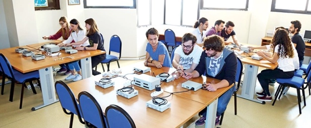 Hem donanımda hem yazılımda iddialı