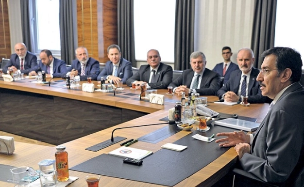 Gümrükteki işlemler ofisten izlenebilecek