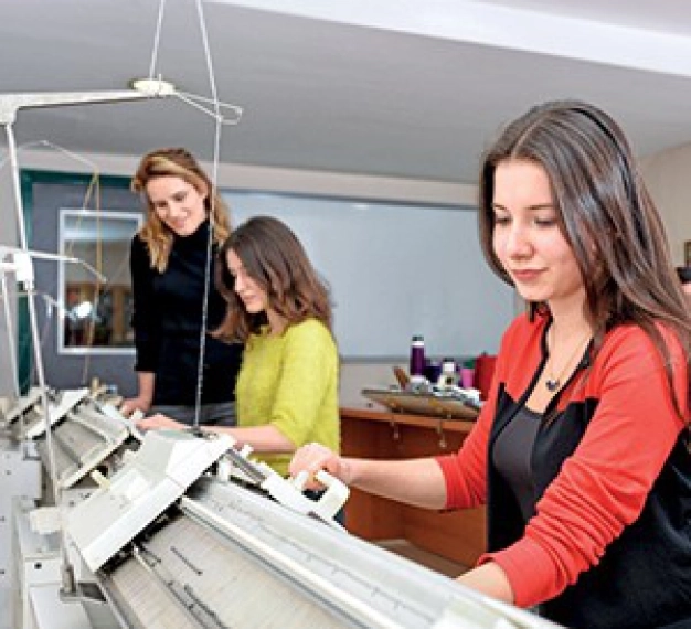 Modaya yön veriyorlar