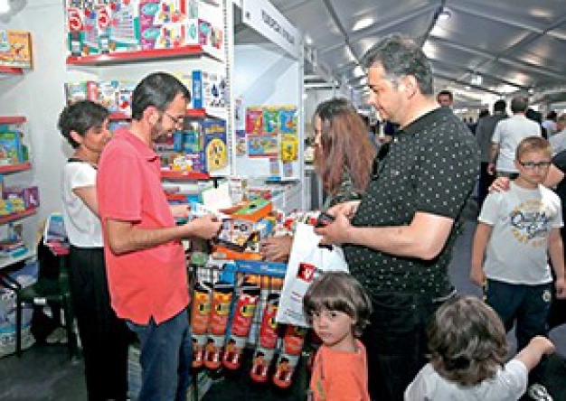 100 bine yakın eser okuyucusunu bekliyor