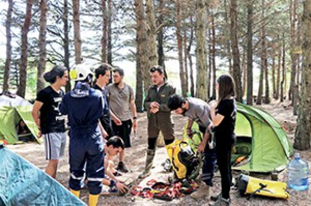Gençler kampa girdikçe pazar büyüyor