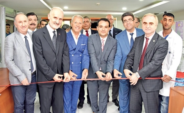 Denetimli serbestliği altın bileziğe çevirdiler