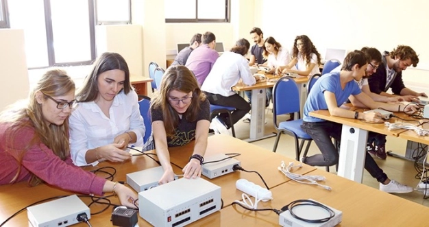 Geleceğin mühendisleri gerçek projelerle yetişiyor