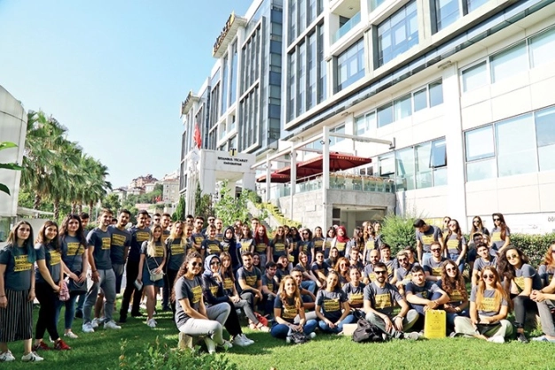 Öğrenci adaylarına öğrenciler tanıtacak