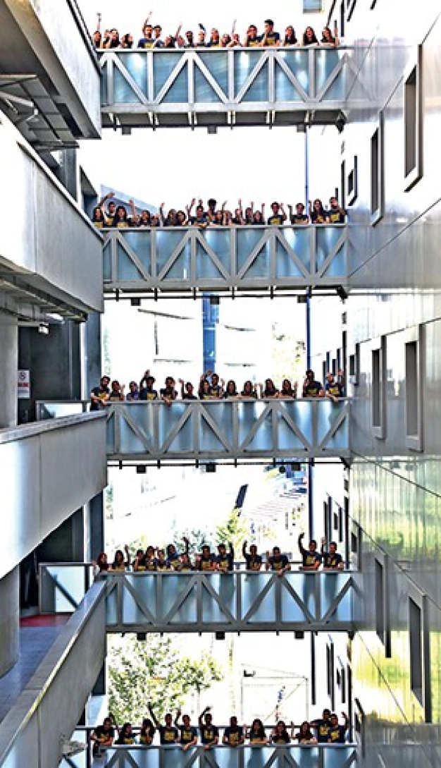 Öğrenci adaylarına öğrenciler tanıtacak