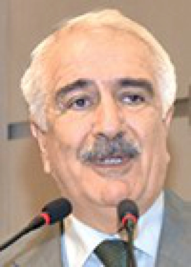 Kuklaya değil kuklacıya bakın