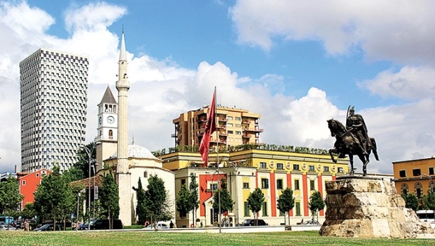 Hedef 1 milyar dolar ticaret