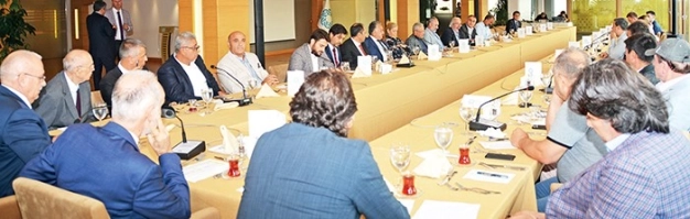 Finans sektörüne ‘nakiti kolaylaştırın’ çağrısı