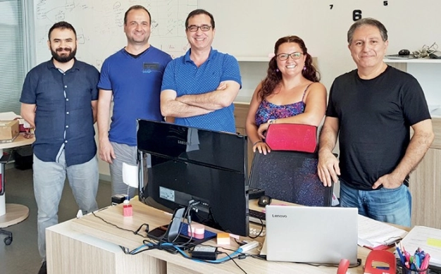 Yerli kimlik doğrulama cihazı yolda