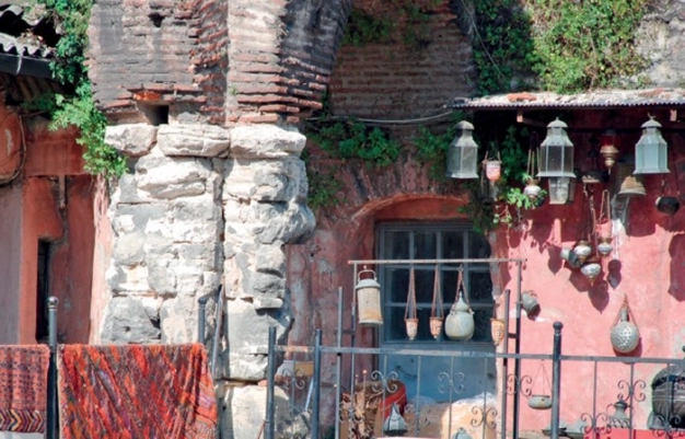 Kapalıçarşı’nın nefes alan müzesi: Cebeci Han