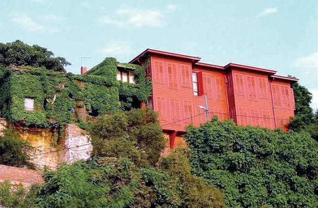 Salacak’ta nadide bir yalı