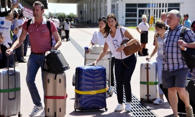 Seyahate üç ayda 7.4 milyar lira harcadık