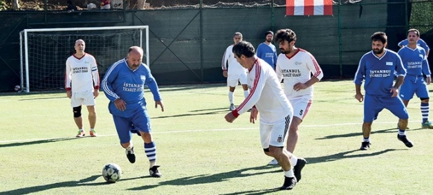 İTO Spor futbol turnuvasında dördüncü hafta heyecanı