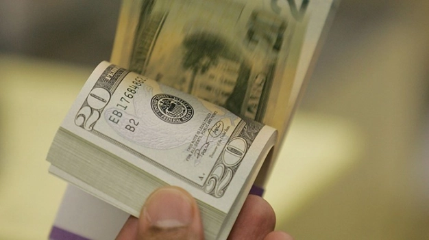 Dövizle sözleşme kısıtlamalarına istisna getirildi