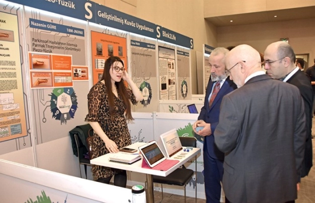 Dijital dönüşüm zirvesi yapıldı