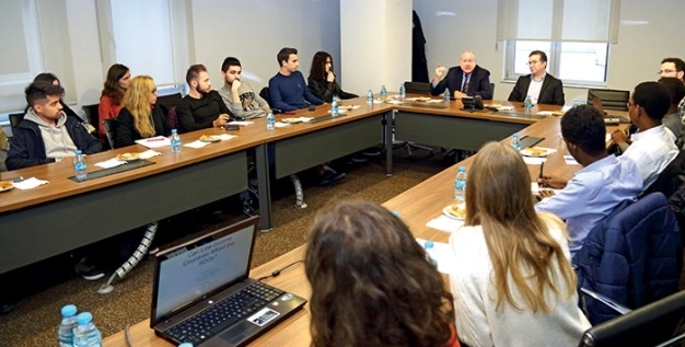 IMF, geliri düşük ülkeye yardımda cimri