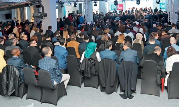 Kadın ve Aile Araştırma Merkezi Göç Zirvesi’nde