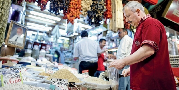 Plastik poşete ücret uygulamaya giriyor