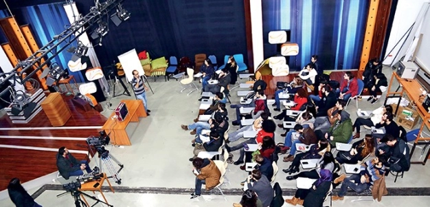 Sosyal bilimler enstitüsü 2 bin 500 mezun verdi