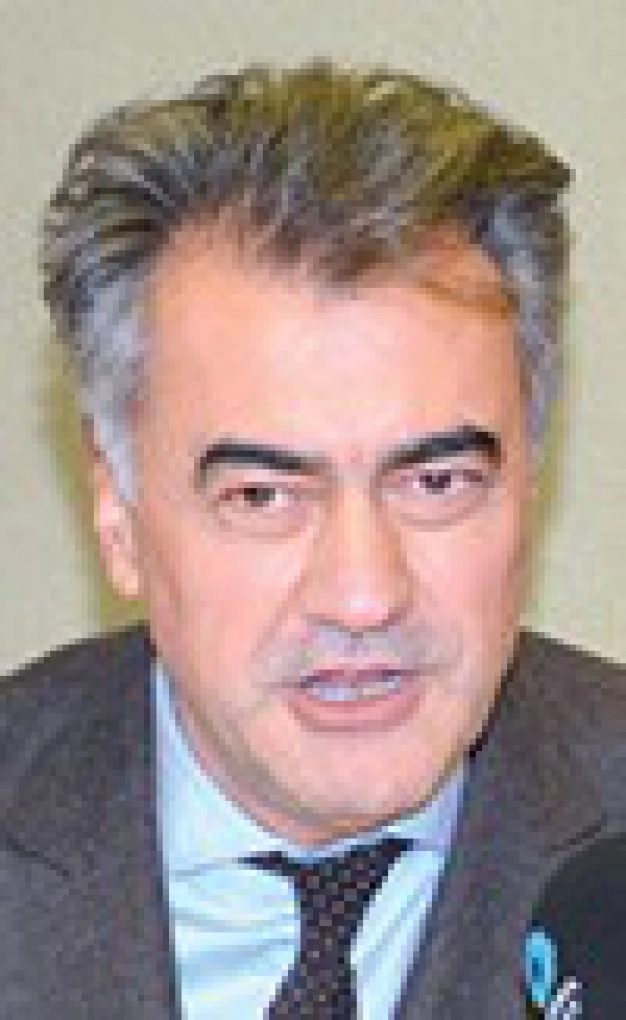 Tekstilde 20 milyar dolara az kaldı