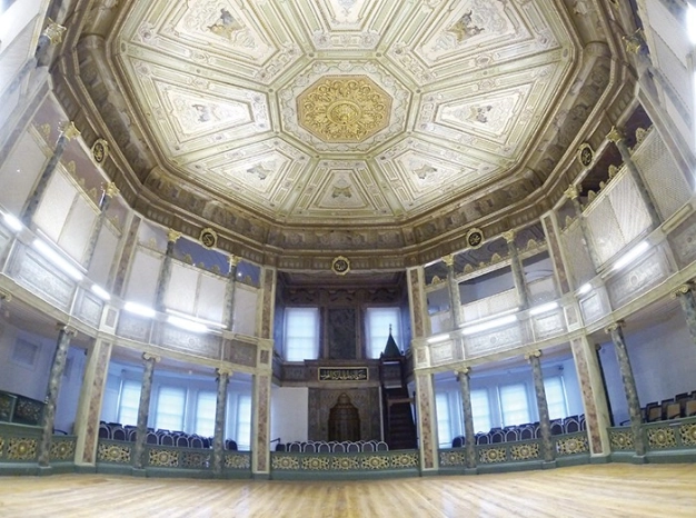 Beyoğlu’nun en huzurlu köşesi: Galata Mevlevihanesi