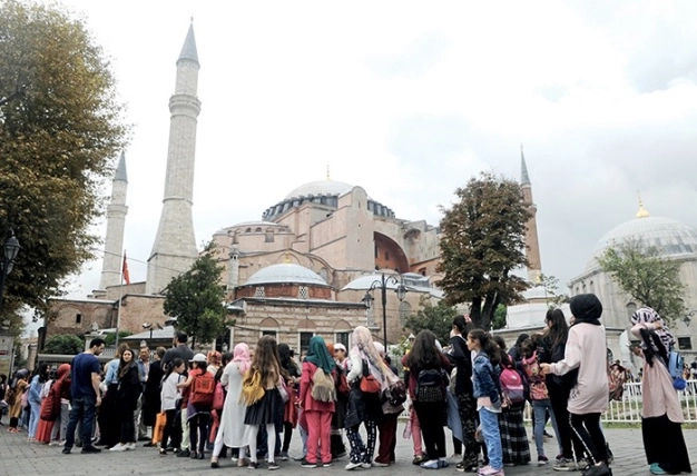 İstanbul’da 700 milyon TL’lik karne turizmi