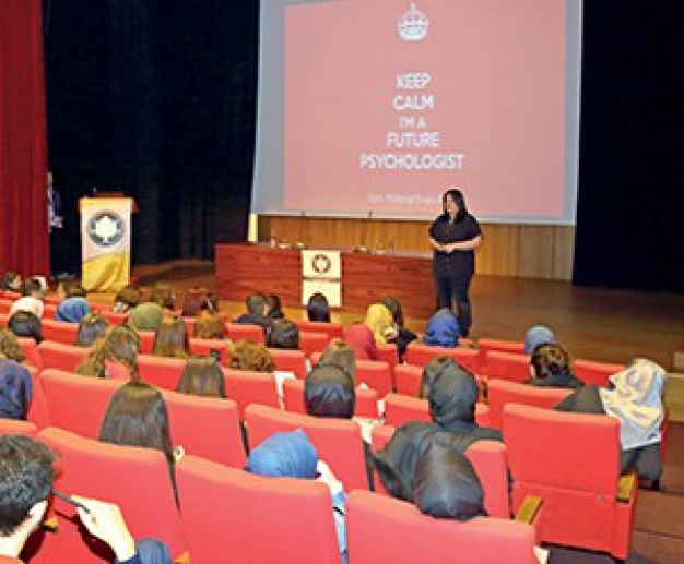 Psikoloji eğitimini yaşayarak alıyorlar