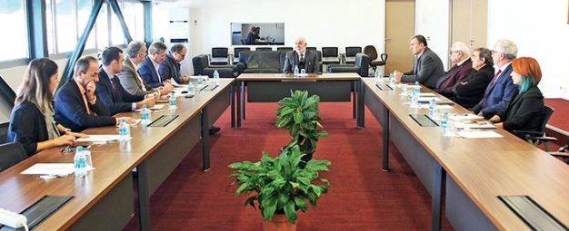 Üniversite-iş dünyası işbirliğine örnek adım