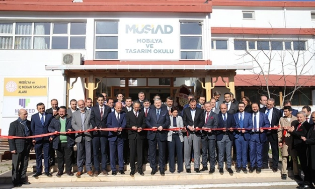 Mobilyada genç işgücü bu okulda yetişecek
